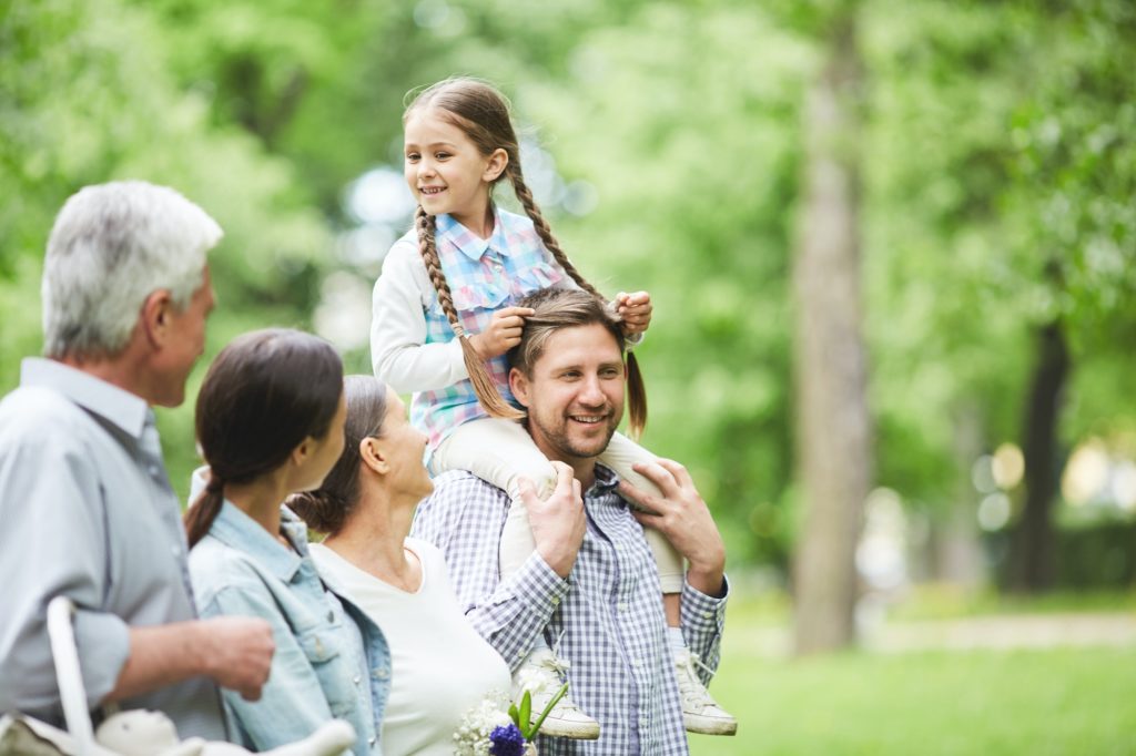 Familie macht einen Ausflug